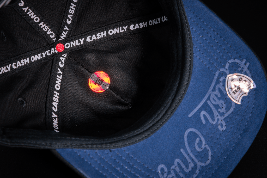 Casquette Rich Boss – Édition Black Blue Suédine | Cash Only