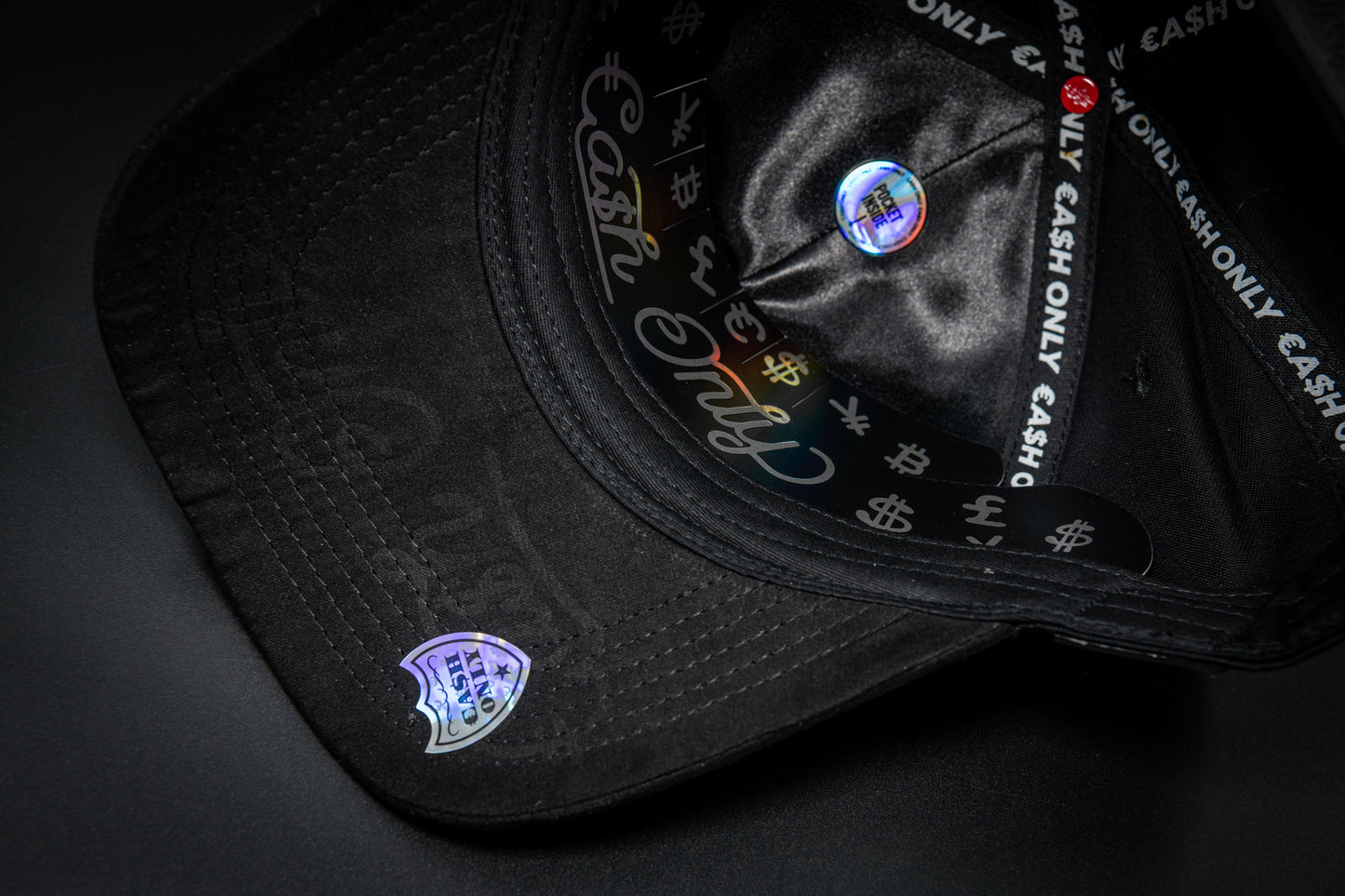 Casquette Full Black – Badge Skull Monétaire | Cash Only