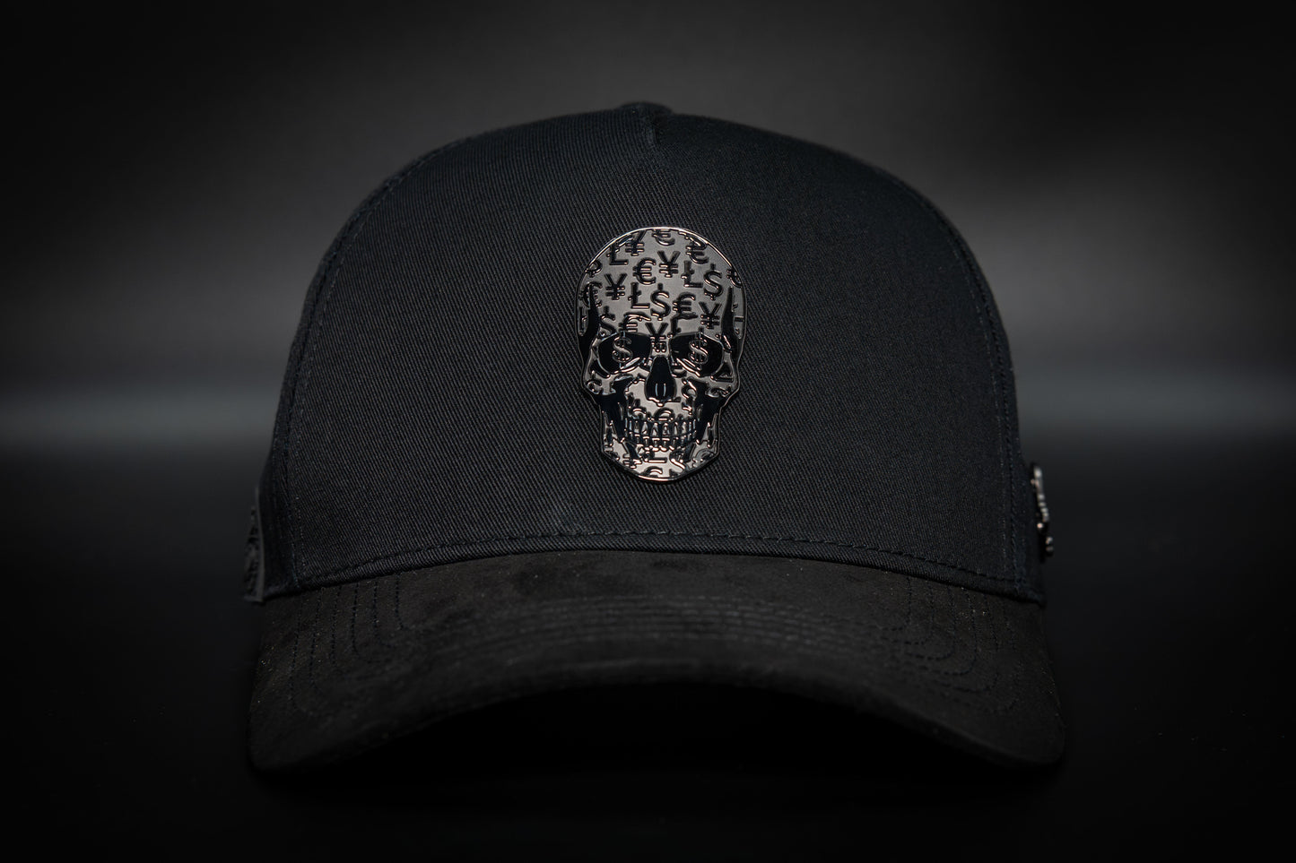 Casquette Full Black – Badge Skull Monétaire | Cash Only