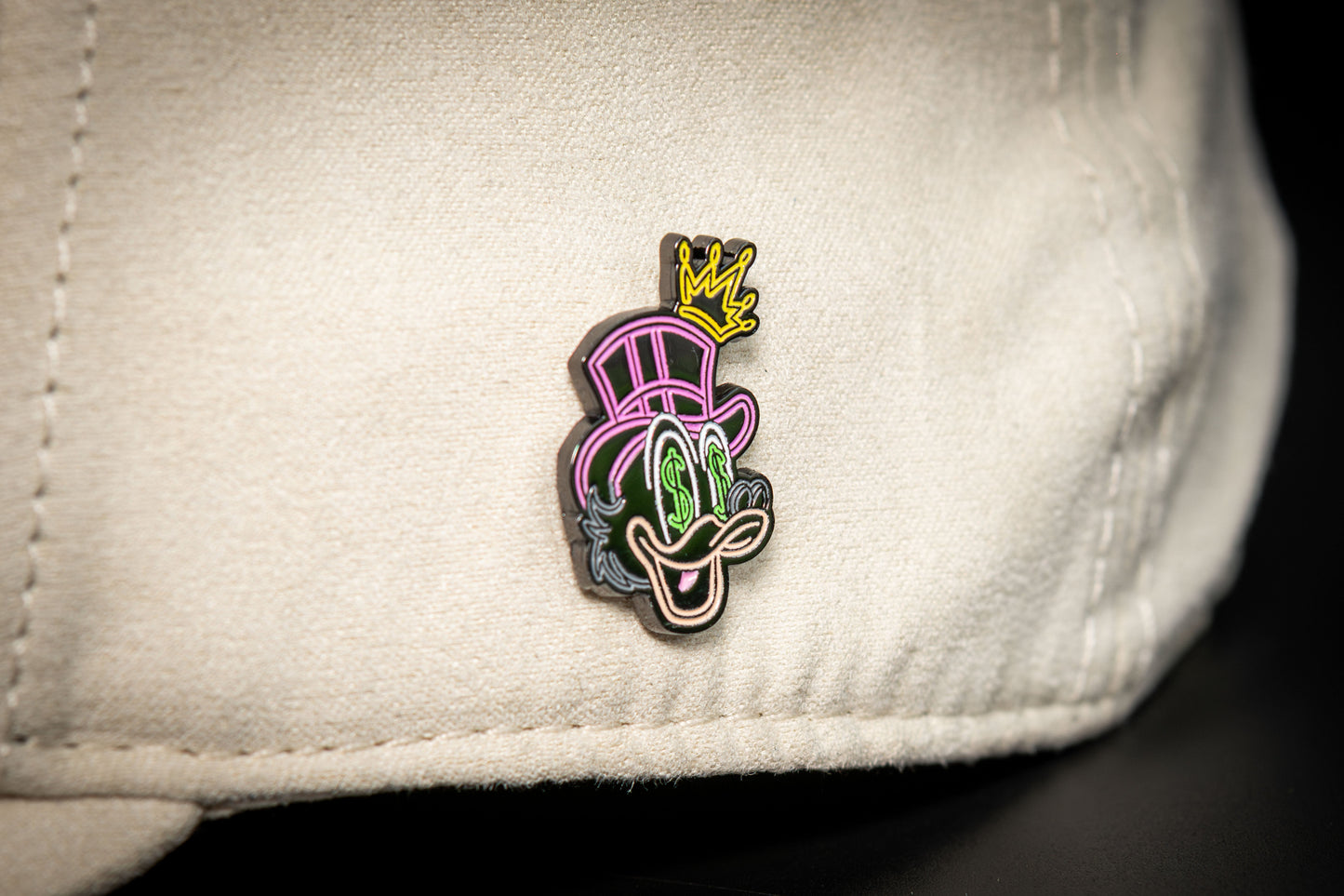 Casquette Beige Suédine – Badge Money Duck | Cash Only